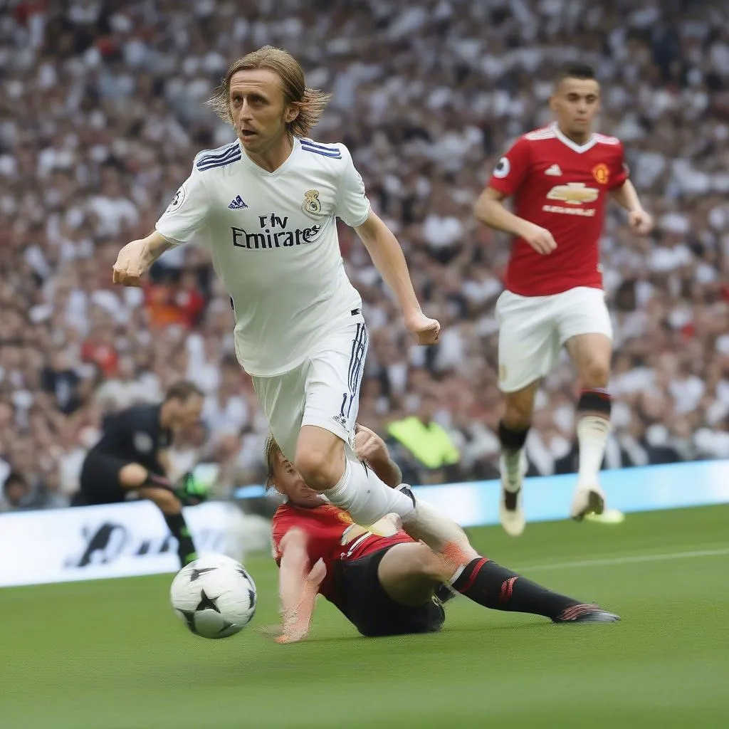 Luka Modric ghi bàn thắng đẹp mắt vào lưới Manchester United