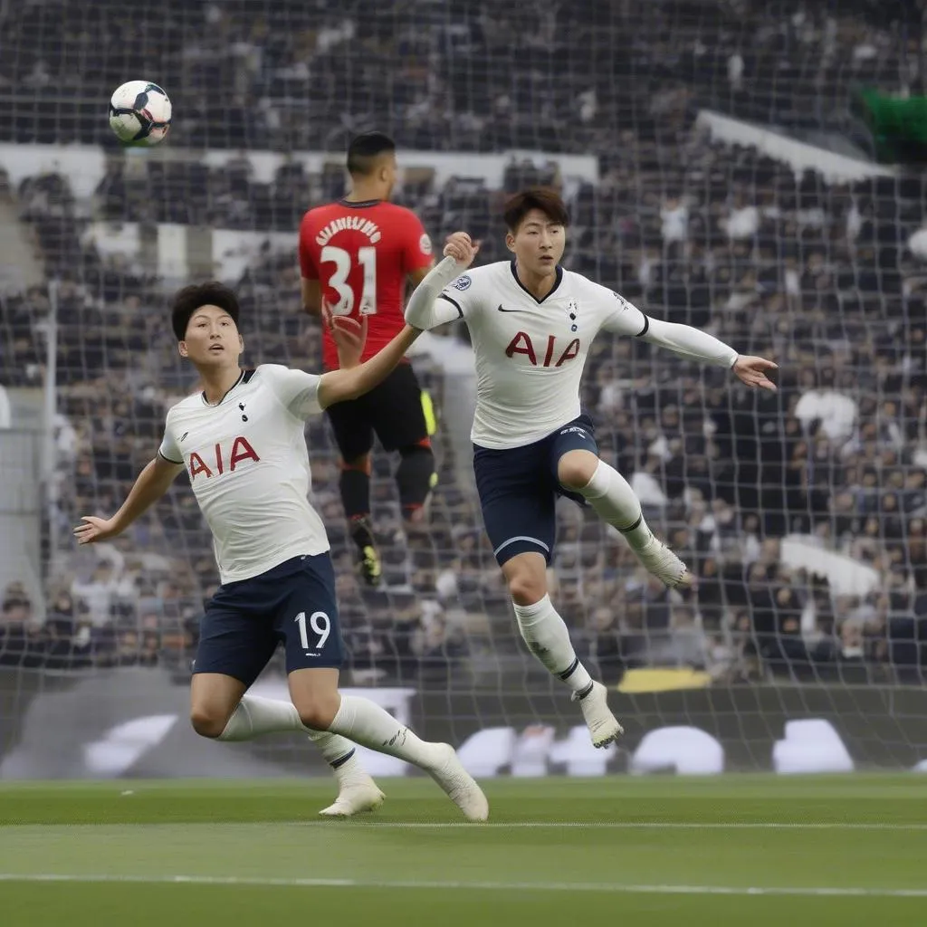 Son Heung-min mở tỷ số cho Tottenham trong trận đấu với MU