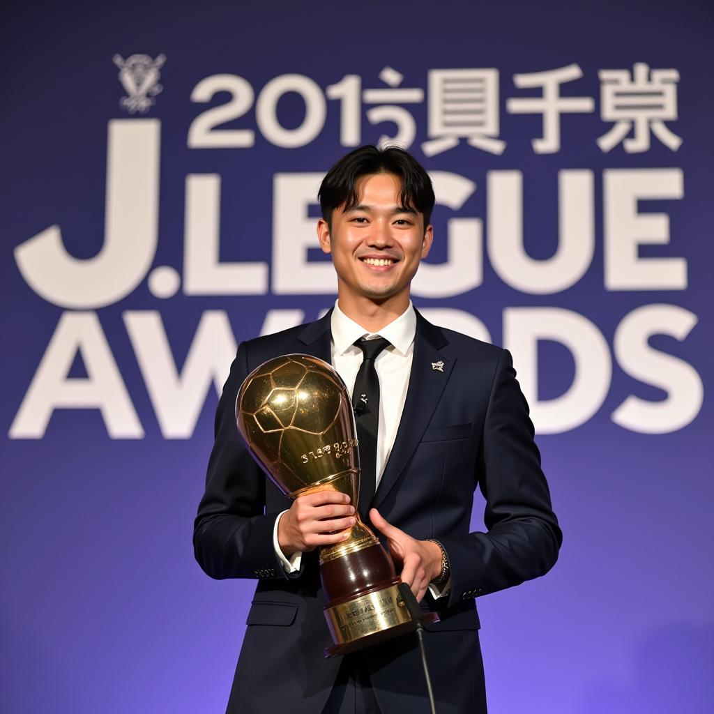 Ryo Morishita nhận giải thưởng Cầu thủ trẻ xuất sắc nhất J.League